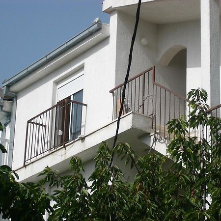 Apartments Prizmic Подстрана Экстерьер фото