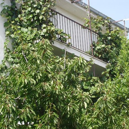 Apartments Prizmic Подстрана Экстерьер фото