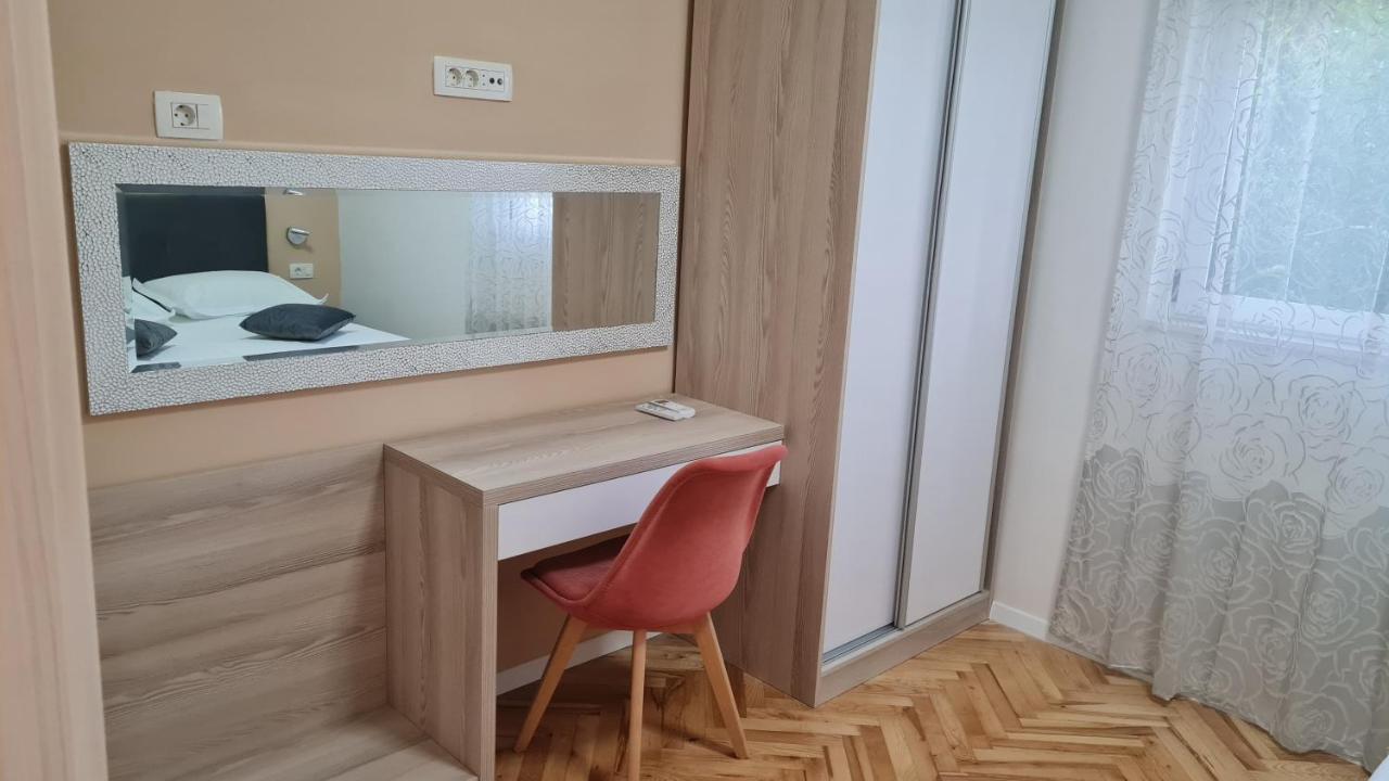 Apartments Prizmic Подстрана Экстерьер фото